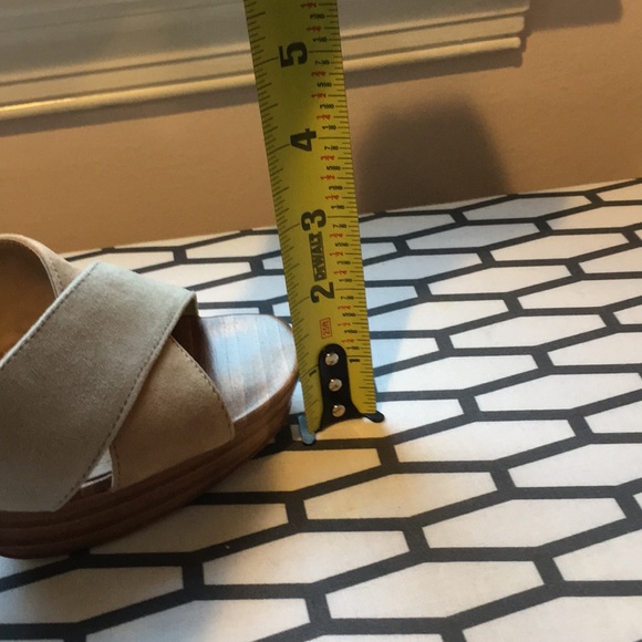 Pour la Victoire High Heel Block Suede Sandals - Picture 6 of 6